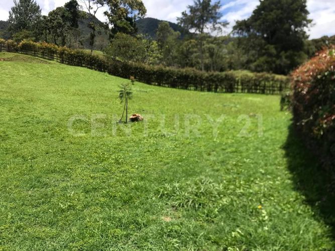 Lote en venta en Marco Tulio Henao, Bello, 2323 m² · foto 9 de 10