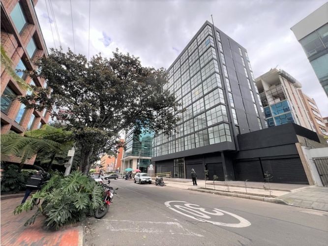 Apartamento de 1 alcoba en venta en Chico Norte, Bogotá, 17 m² · foto 2 de 22