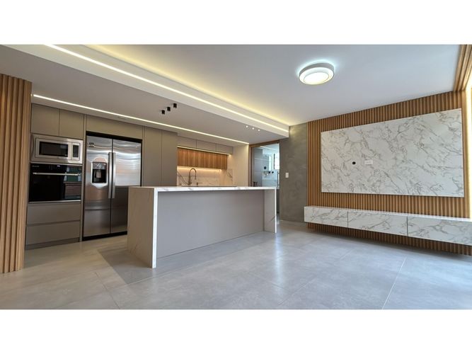 Apartamento de 4 alcobas en venta en Patio Bonito, Medellín, 110 m² · foto 7 de 24