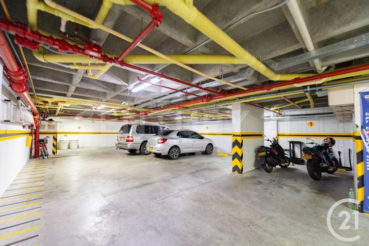 Edificio en venta en Laureles, Medellín, 1060 m² · foto 18 de 23