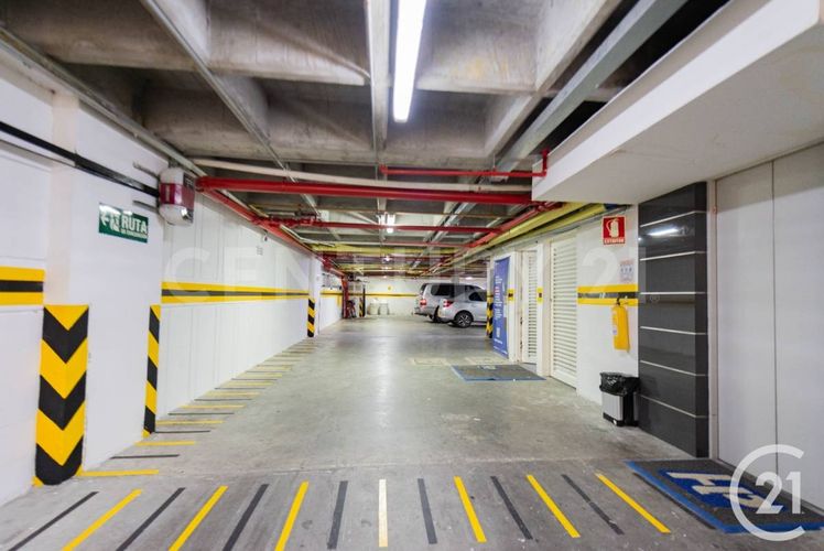 Edificio en venta en Laureles, Medellín, 1060 m² · foto 20 de 23