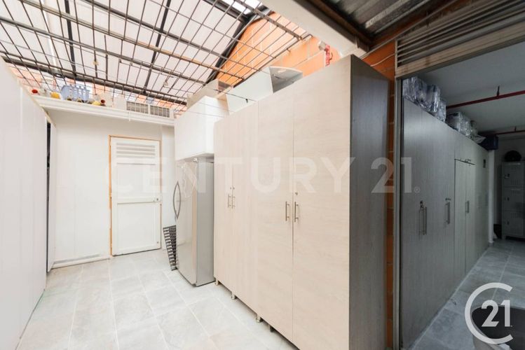 Edificio en venta en Laureles, Medellín, 1060 m² · foto 23 de 23