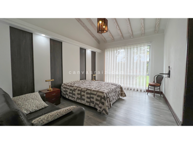 Casa de 3 alcobas en venta en Llano Grande, Rionegro, 432 m² · foto 8 de 17