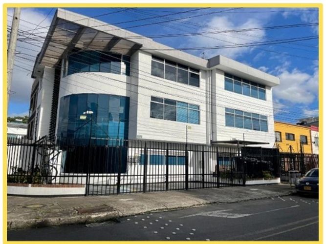 Casa en venta en Barrios Unidos, Bogotá, 505 m² · foto 2 de 9