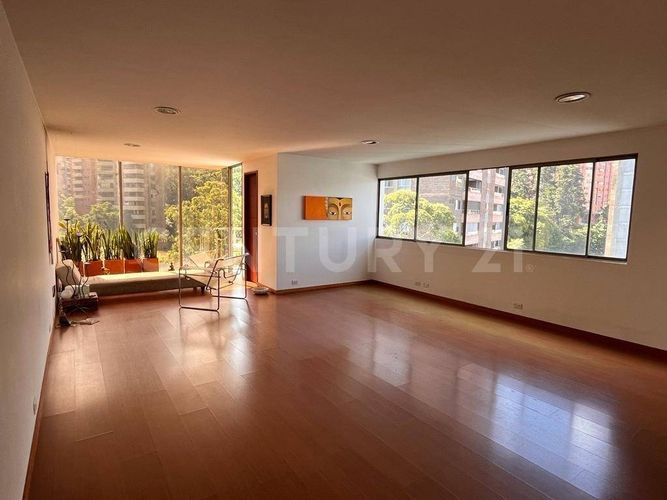 Oficina en venta en La Florida, Medellín, 54 m² · foto 2 de 15