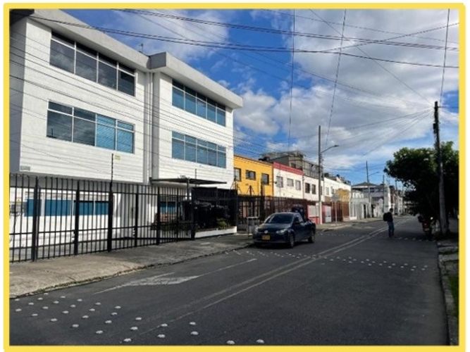Casa en venta en Barrios Unidos, Bogotá, 505 m² · foto 5 de 9