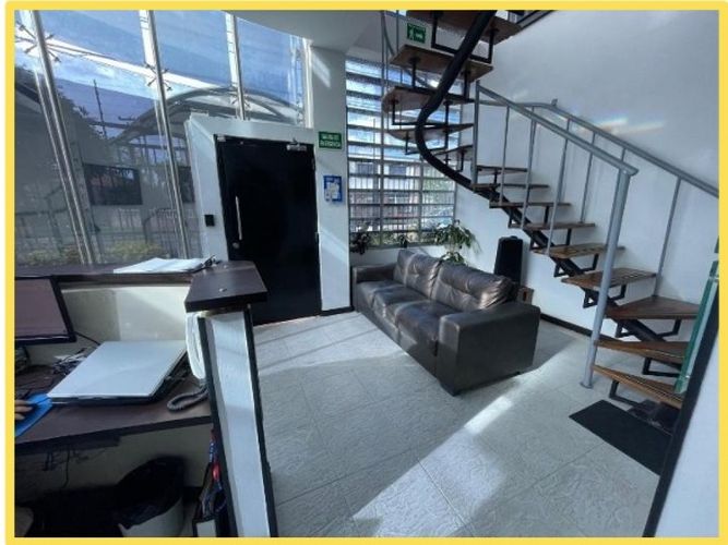 Casa en venta en Barrios Unidos, Bogotá, 505 m² · foto 7 de 9