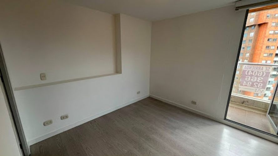 Apartamento de 2 alcobas en arriendo en Castropol, Medellín, 80 m² · foto 7 de 15