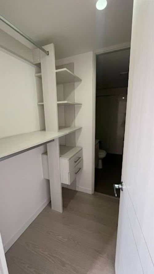 Apartamento de 2 alcobas en arriendo en Castropol, Medellín, 80 m² · foto 11 de 15