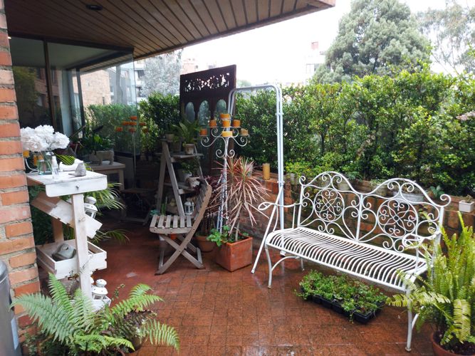 Apartamento de 3 alcobas en venta en Los Rosales, Bogotá, 251 m² · foto 18 de 23