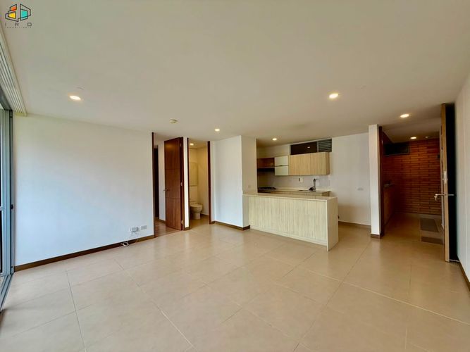 Apartamento de 1 alcoba en arriendo en Loma De Los Gonzalez, Medellín, 66 m² · foto 5 de 24