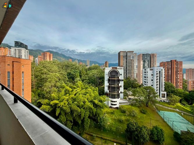 Apartamento de 1 alcoba en arriendo en Loma De Los Gonzalez, Medellín, 66 m² · foto 3 de 24