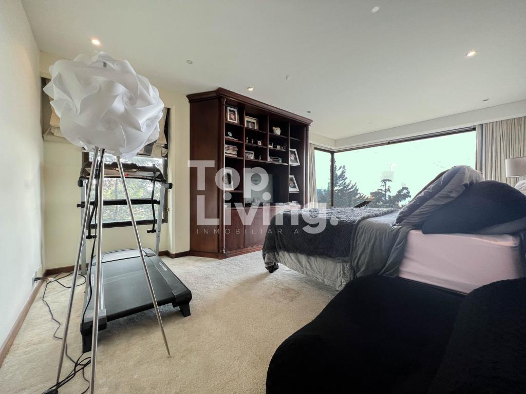 Apartamento en venta en Los Rosales, Bogotá · foto 9 de 16