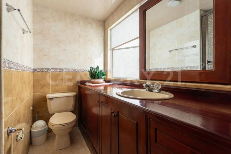 Casa de 4 alcobas en venta en Normandia Occidental, Bogotá, 192 m² · foto 16 de 22