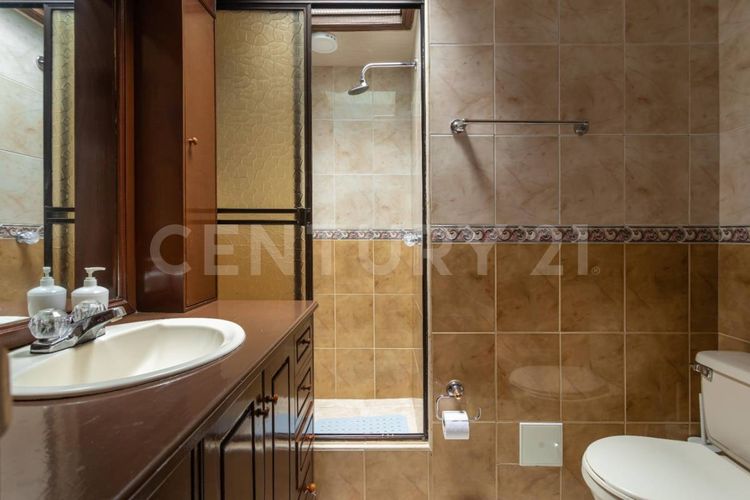 Casa de 4 alcobas en venta en Normandia Occidental, Bogotá, 192 m² · foto 19 de 22
