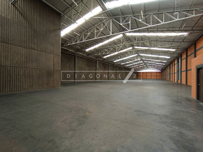 Bodega en arriendo en San Pedro, Madrid, 2750 m² · foto 5 de 11