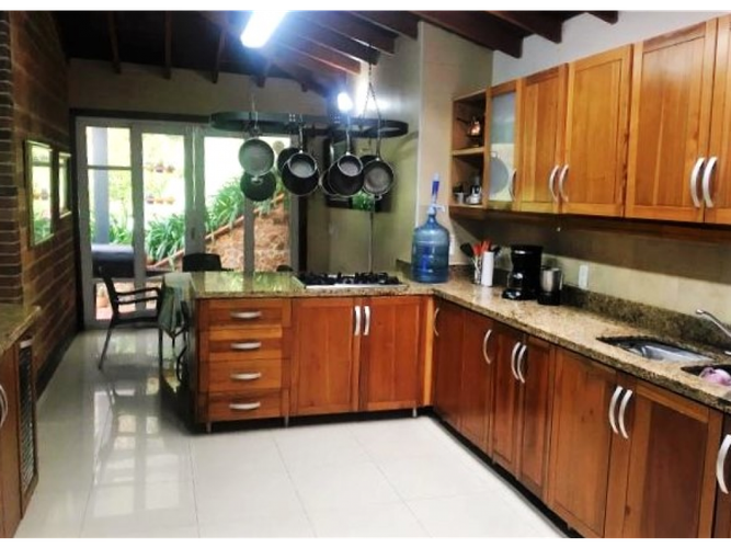Casa de 4 alcobas en venta en Altos Del Escobero, Envigado, 407 m² · foto 5 de 20