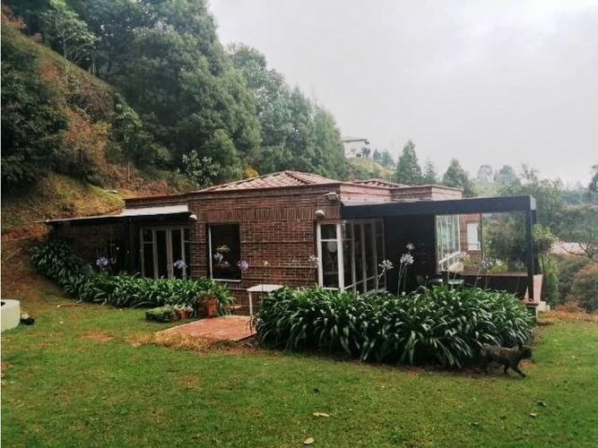Casa de 4 alcobas en venta en Altos Del Escobero, Envigado, 407 m² · foto 16 de 20