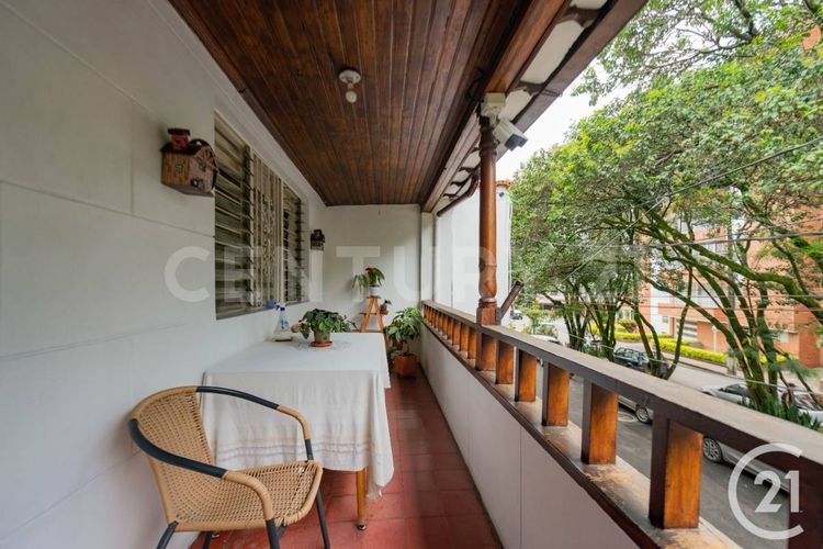 Casa de 6 alcobas en venta en Bolivariana, Medellín, 406 m² · foto 12 de 24