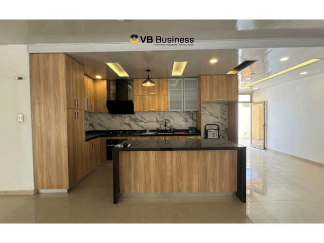 Casa de 4 alcobas en venta en El Poblado, Barranquilla, 450 m² · foto 3 de 13