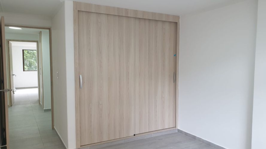 Apartamento de 4 alcobas en venta en La Florida, Medellín, 137 m² · foto 2 de 23
