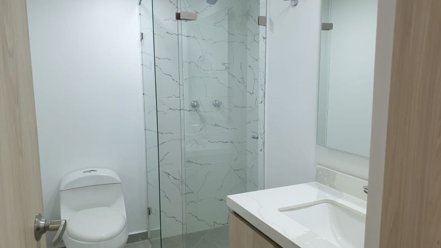 Apartamento de 4 alcobas en venta en La Florida, Medellín, 137 m² · foto 3 de 23