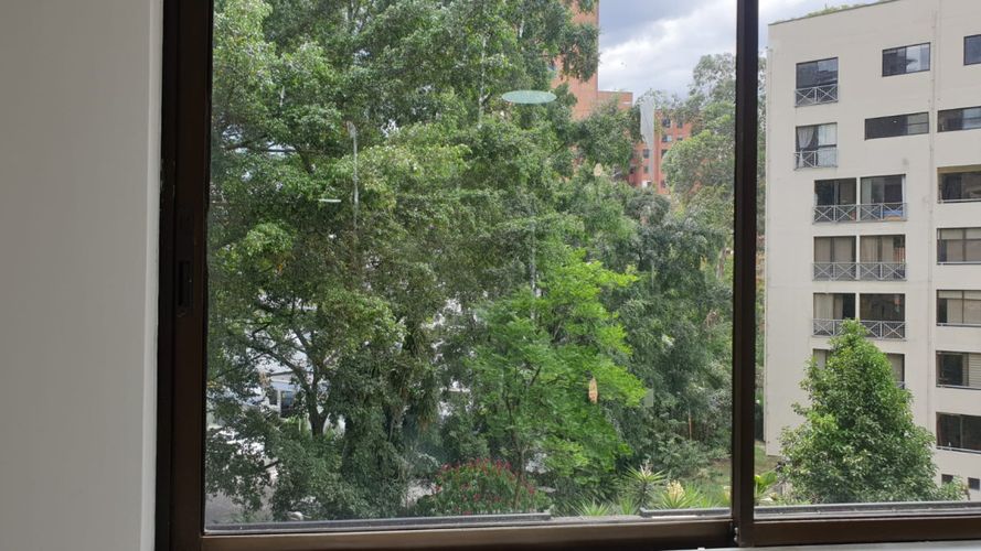 Apartamento de 4 alcobas en venta en La Florida, Medellín, 137 m² · foto 4 de 23