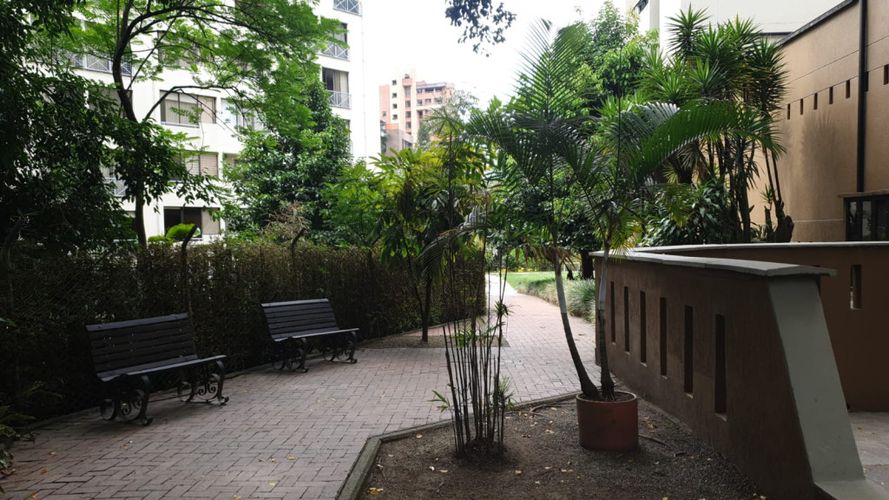 Apartamento de 4 alcobas en venta en La Florida, Medellín, 137 m² · foto 18 de 23