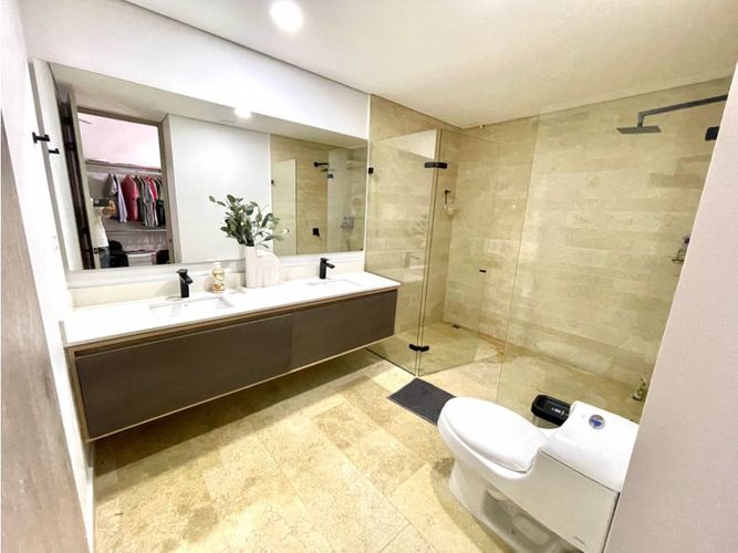 Apartamento de 3 alcobas en venta en La Florida, Medellín, 128 m² · foto 10 de 24
