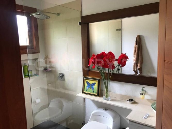 Casa de 4 alcobas en venta en Llano Grande, Rionegro, 350 m² · foto 16 de 22