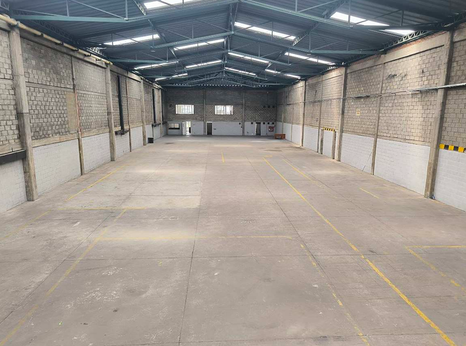 Bodega en arriendo en Boyero, Madrid, 5000 m² · foto 2 de 23