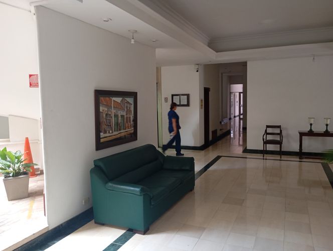 Apartamento de 3 alcobas en venta en Santa Teresita, Cali, 164 m² · foto 23 de 24