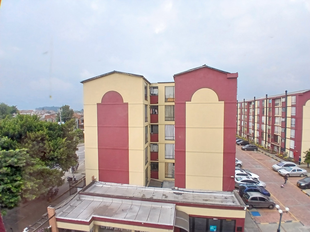 Apartamento en venta en Las Mercedes, Bogotá · foto 3 de 14