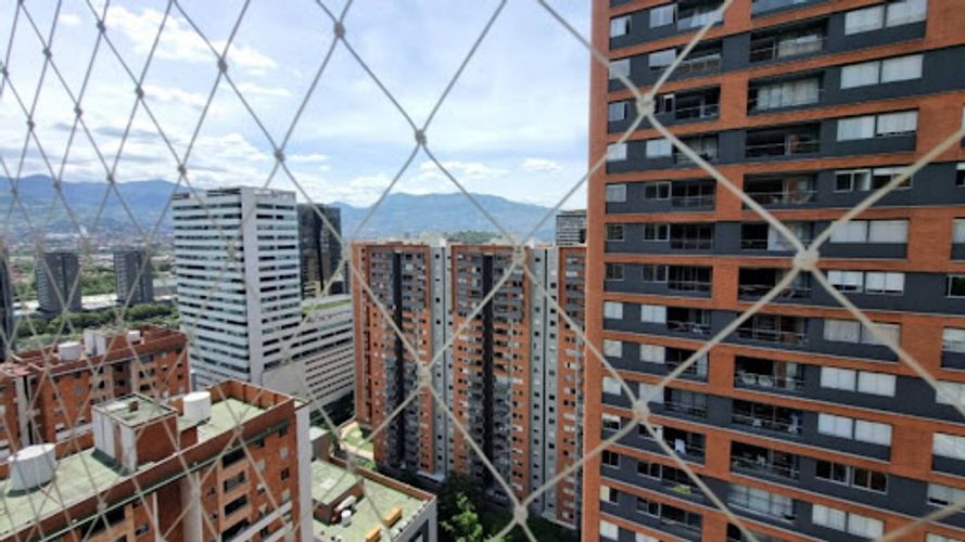 Apartamento de 2 alcobas en arriendo en Ciudad Del Río, Medellín, 85 m² · foto 8 de 20