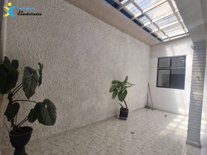 Casa de 8 alcobas en arriendo en El Salvador, Medellín, 245 m² · foto 6 de 24