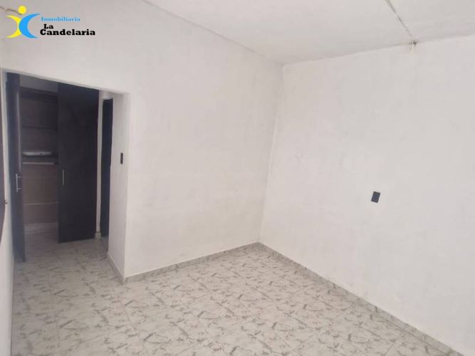 Casa de 8 alcobas en arriendo en El Salvador, Medellín, 245 m² · foto 7 de 24