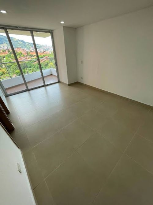 Apartamento de 3 alcobas en arriendo en Urbanizacion Fuentes De Zuñiga, Medellín, 140 m² · foto 5 de 22