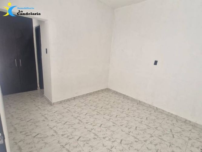 Casa de 8 alcobas en arriendo en El Salvador, Medellín, 245 m² · foto 9 de 24