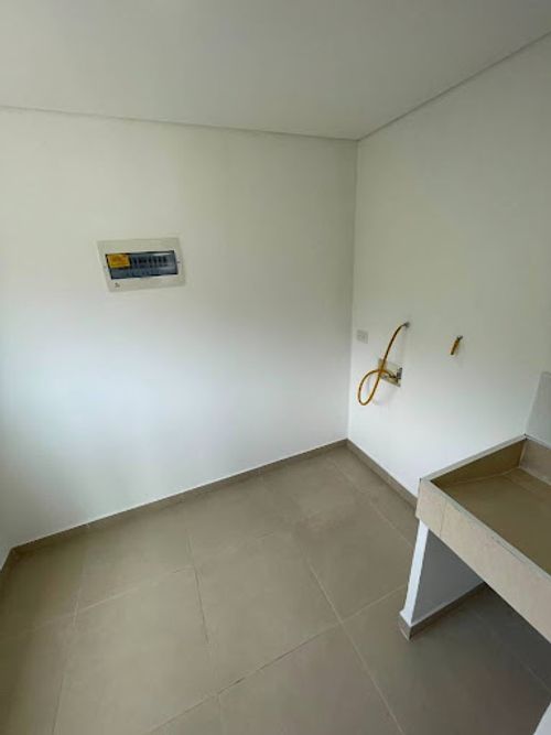 Apartamento de 3 alcobas en arriendo en Urbanizacion Fuentes De Zuñiga, Medellín, 140 m² · foto 8 de 22