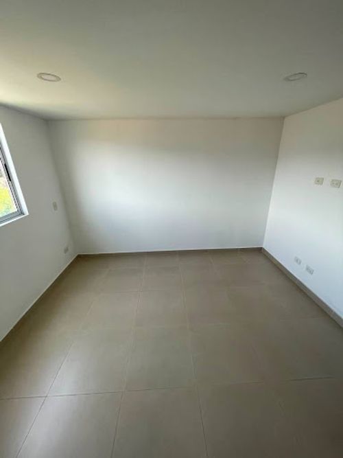 Apartamento de 3 alcobas en arriendo en Urbanizacion Fuentes De Zuñiga, Medellín, 140 m² · foto 11 de 22