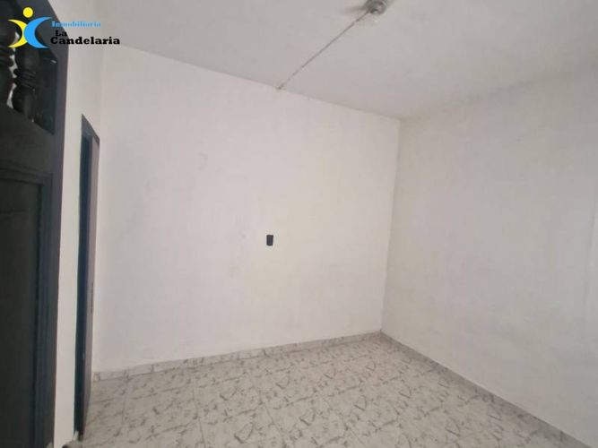 Casa de 8 alcobas en arriendo en El Salvador, Medellín, 245 m² · foto 11 de 24