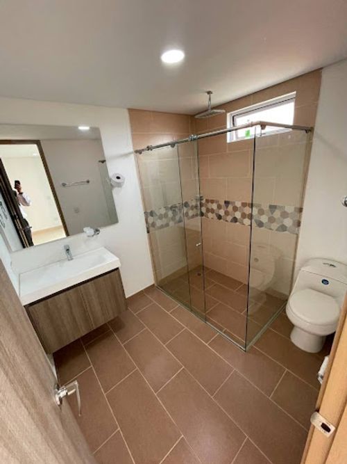 Apartamento de 3 alcobas en arriendo en Urbanizacion Fuentes De Zuñiga, Medellín, 140 m² · foto 22 de 22