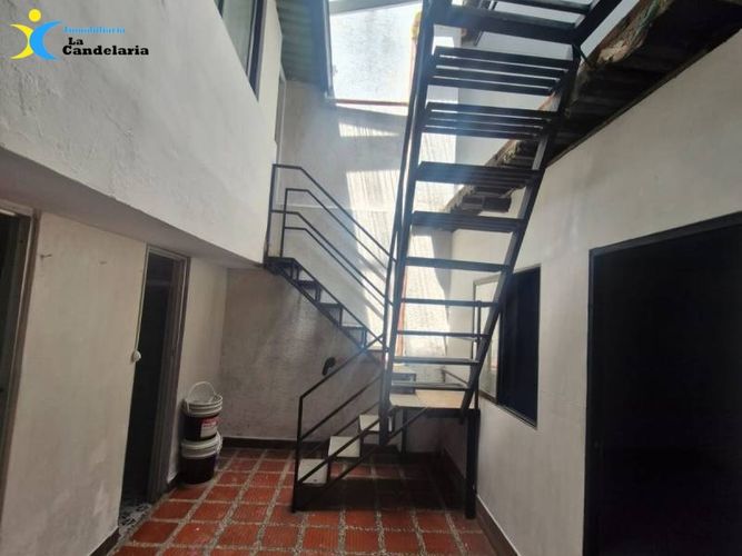 Casa de 8 alcobas en arriendo en El Salvador, Medellín, 245 m² · foto 18 de 24