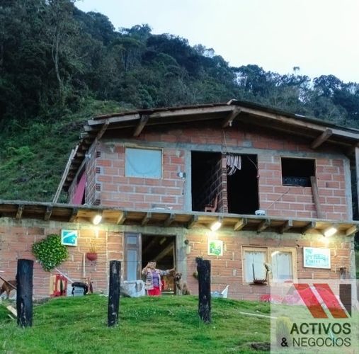Finca en venta en El Carmen De Viboral, El Carmen de Viboral, 89600 m² · foto 6 de 8