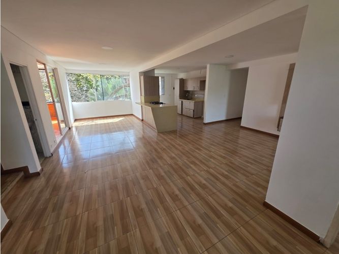Apartamento de 4 alcobas en venta en Palma De Mollorca, Envigado, 133 m² · foto 2 de 24