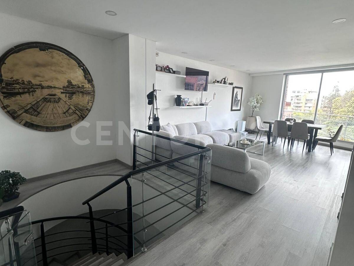 Apartamento en venta en San Patricio, Bogotá · foto 3 de 16
