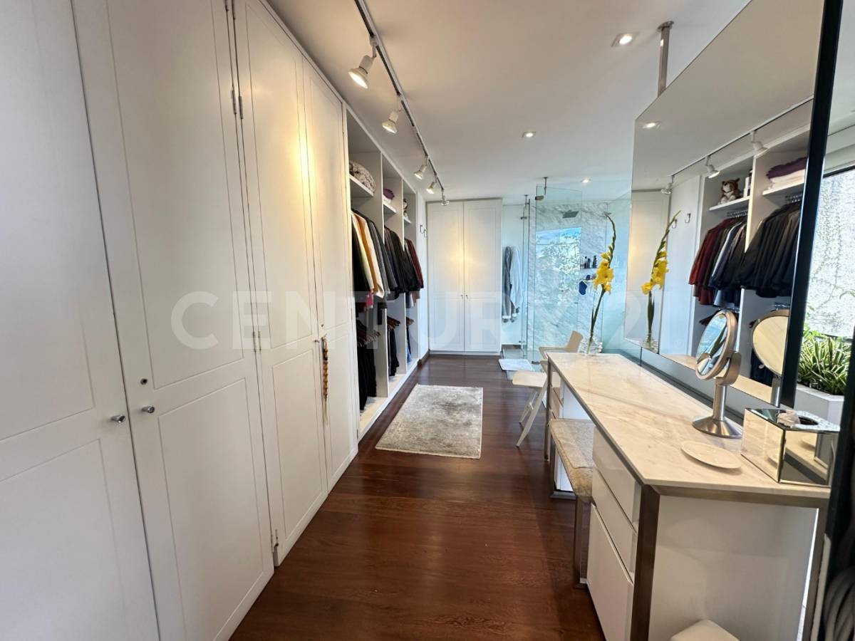 Apartamento en venta en Chicó Alto, Bogotá · foto 13 de 17