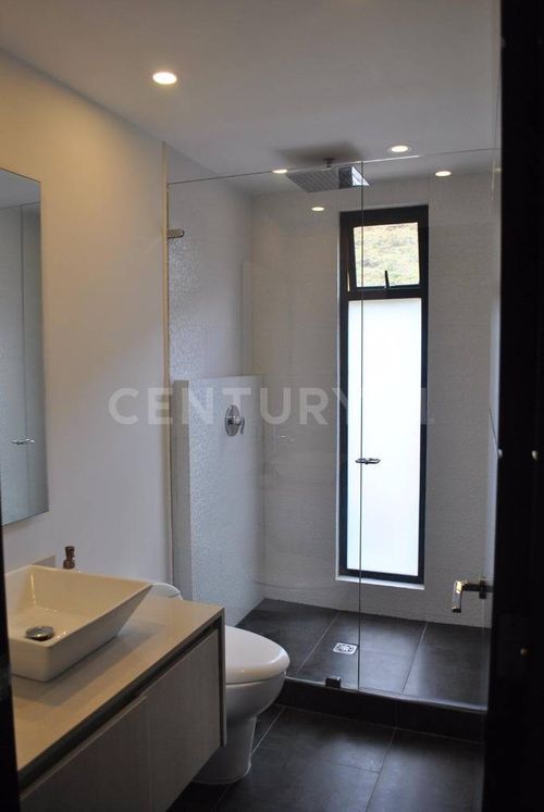 Casa de 4 alcobas en venta en Yerbabonita Bosque Nativo, Chía, 360 m² · foto 16 de 22