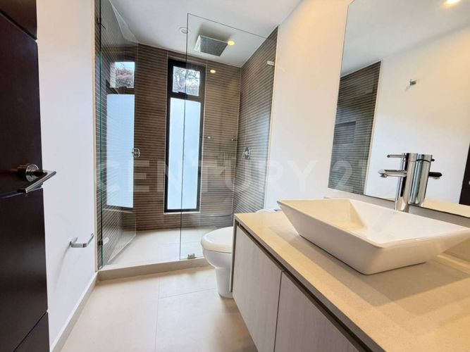Casa de 4 alcobas en venta en Yerbabonita Bosque Nativo, Chía, 360 m² · foto 18 de 22
