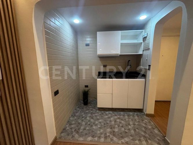 Apartaestudio en venta en Chico Norte, Bogotá, 46 m² · foto 4 de 9